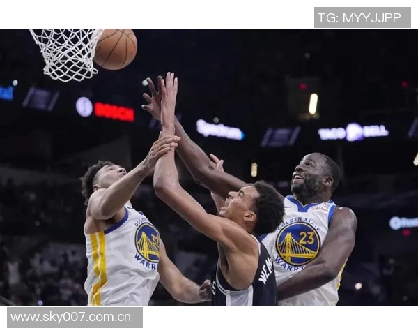 维金斯称赞约维奇传球完美强调不贪功团队合作精神 维金斯称赞约维奇传球完美强调不贪功团队合作精神