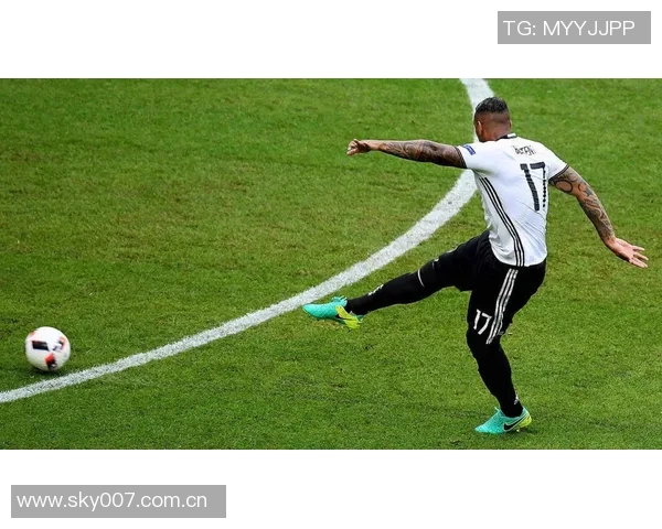 博阿滕宣布将与孔帕尼合作在拜仁进行教练实习体验 博阿滕宣布将与孔帕尼合作在拜仁进行教练实习体验