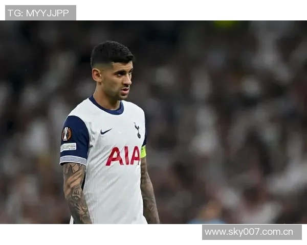 热刺公开训练缺少罗梅罗和乌多吉球队备战摩纳哥赛事紧锣密鼓 热刺公开训练缺少罗梅罗和乌多吉球队备战摩纳哥赛事紧锣密鼓