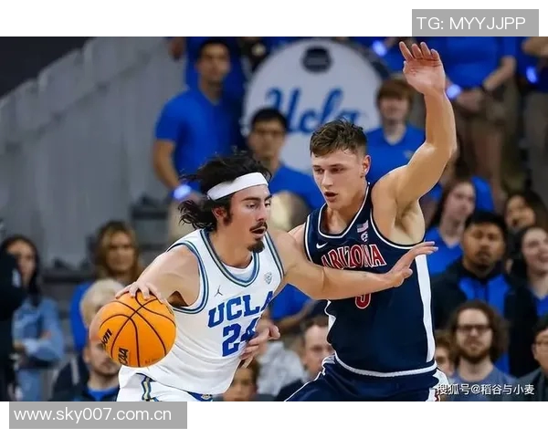 哈克斯分享球队快节奏打法乐趣强调切入跑动与空间创造的重要性