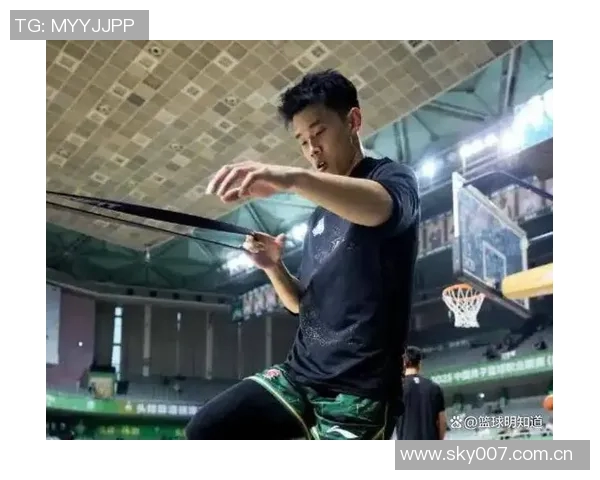 杨瀚森邀请林葳共进火锅期待休息或圣诞节的美好时光