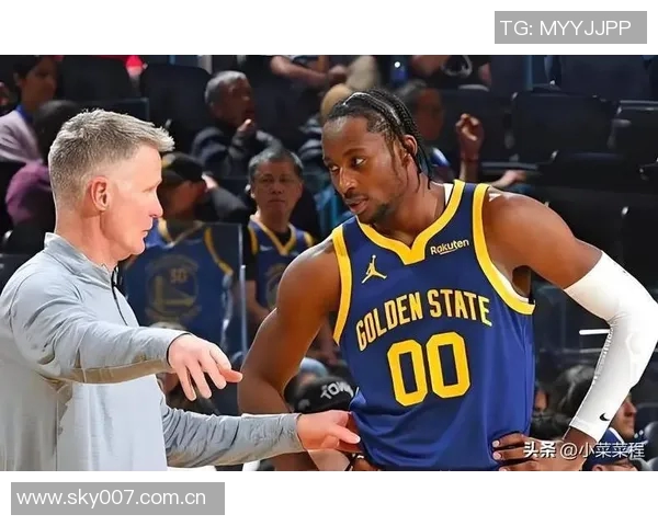 科尔期待霍福德与库明加联手小库打四号位伙夫打五号位搭配射手将极具观赏性