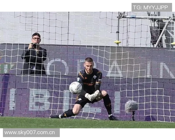 德赫亚加盟紫百合薪资高昂但球队保级前景堪忧未来发展成疑