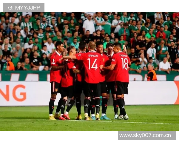 女足欧冠第三轮精彩纷呈拜仁逆转阿森纳曼联小胜巴黎巴萨尤文双双获胜