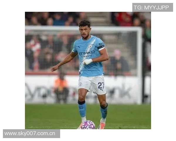 曼城虽获胜但后防隐忧明显签约右后卫成当务之急 曼城虽获胜但后防隐忧明显签约右后卫成当务之急